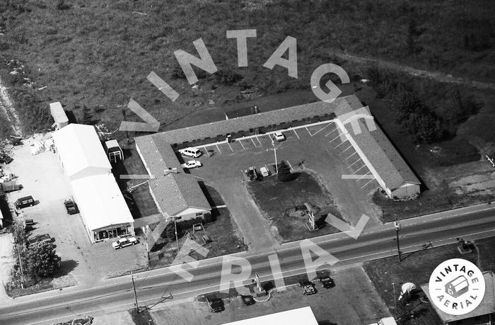 North Country Inn (Gateway Motel) - 1992 Aerial